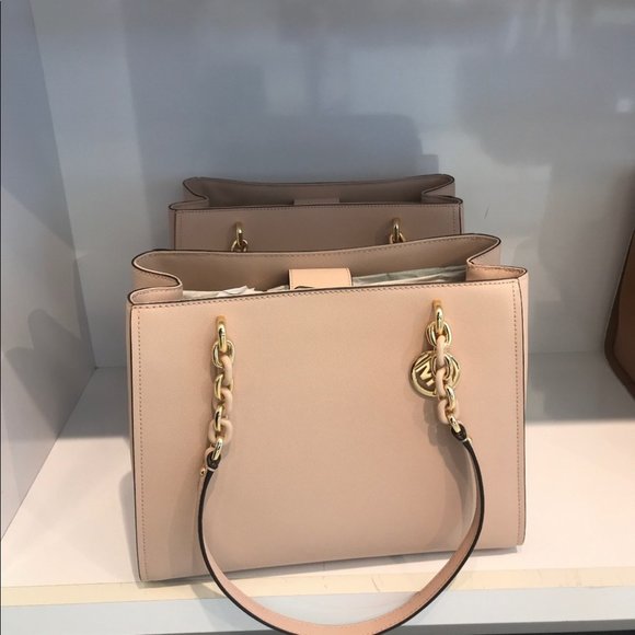 NWT Michael Kors large leather tote ballet